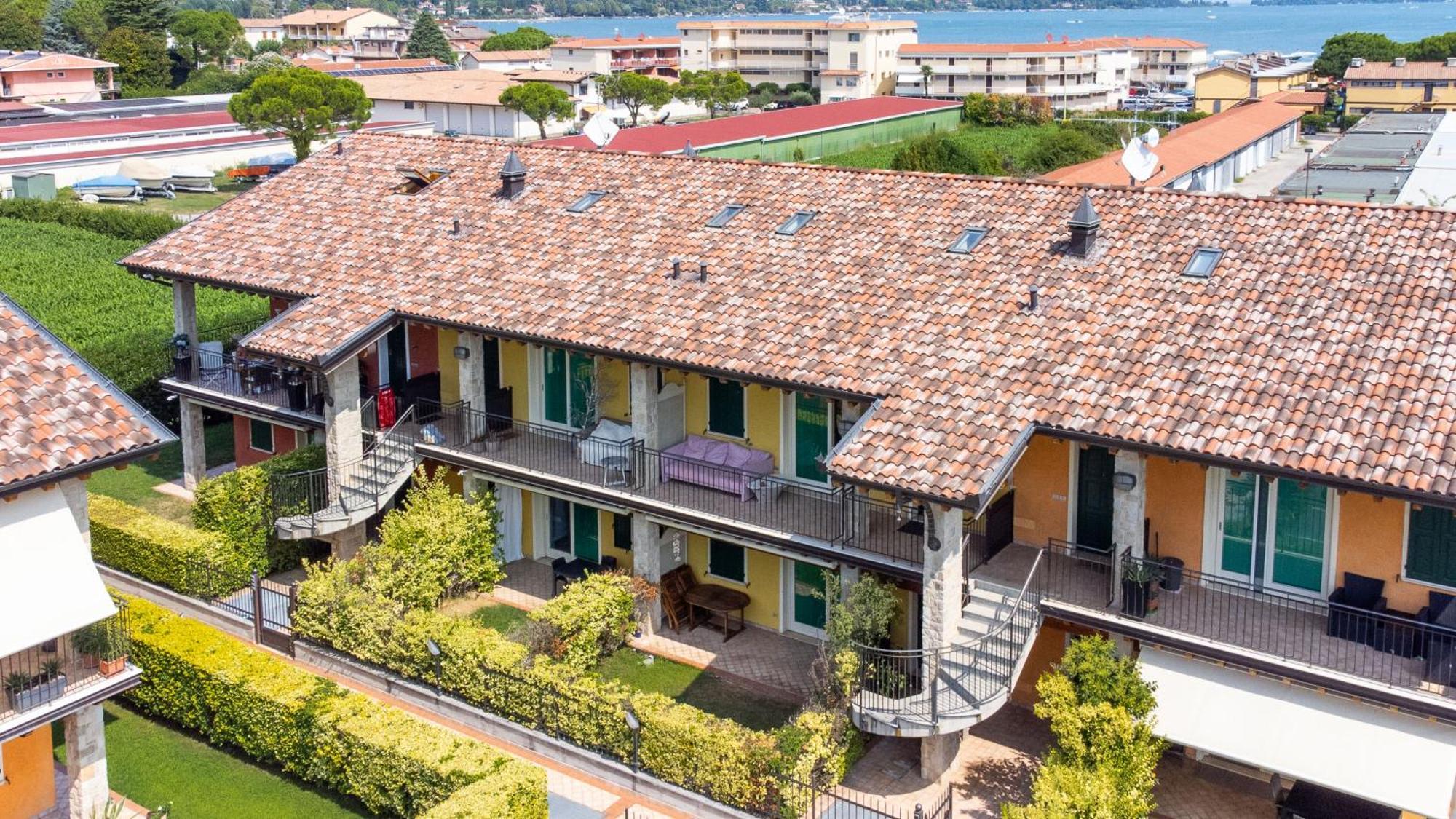 Lago Di Garda A 300M - House In Manerba 마네르바 델 가르다 외부 사진